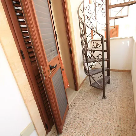Capri Apartment *